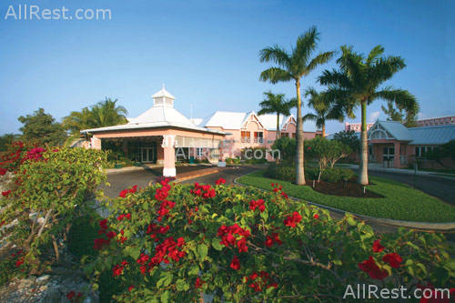 Comfort Suites Paradise Island